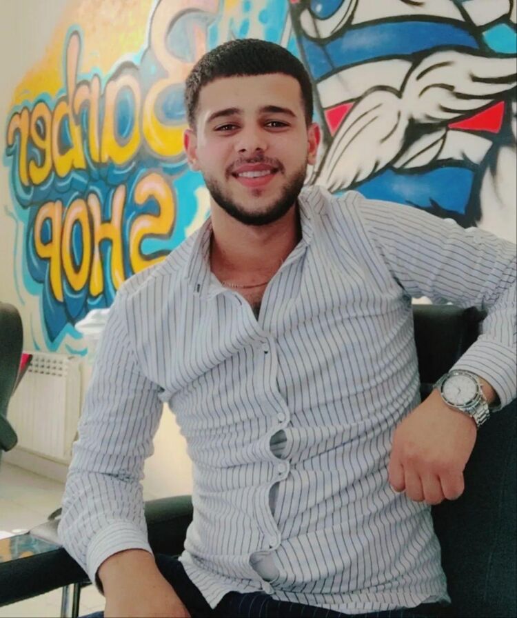  ,   Barber, 26 ,   ,   