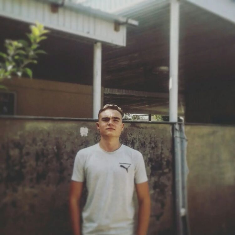  47354189  , 22 ,    