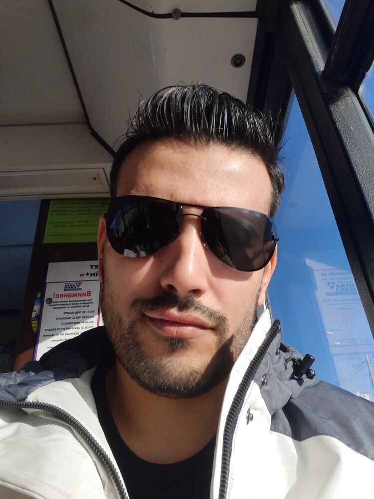  ,   Ali, 37 ,   ,   