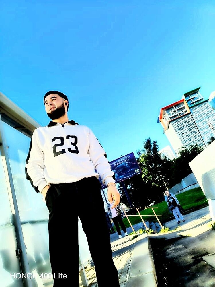  53894609  Dior, 23 ,    