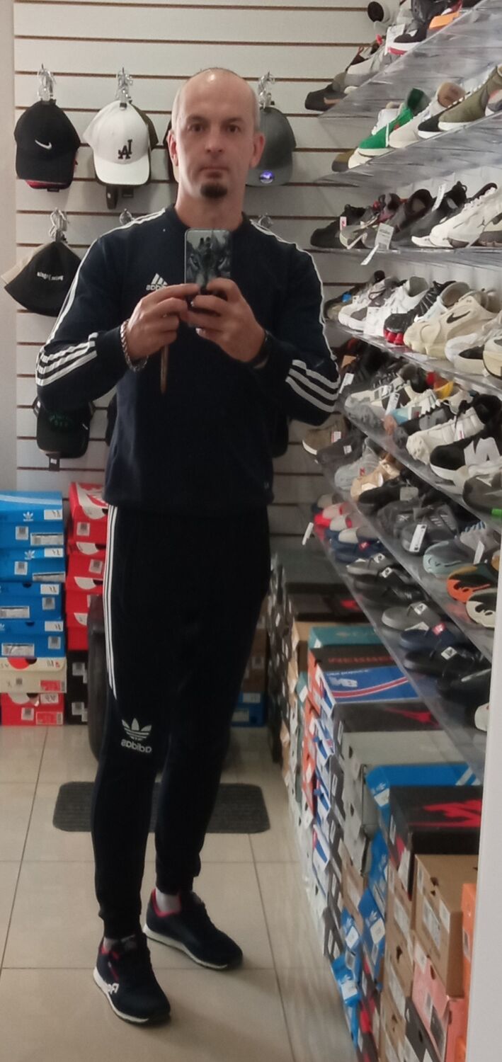  27942519  , 38 ,    