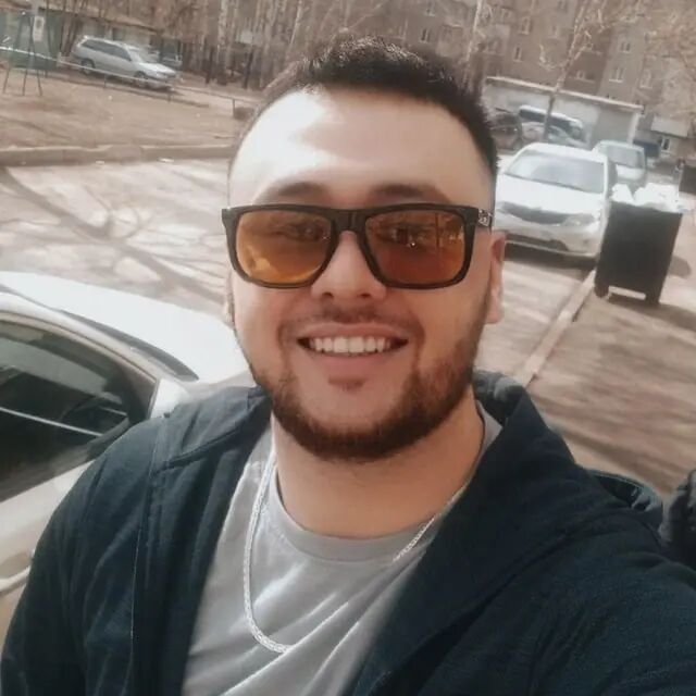  53778809  , 33 ,    