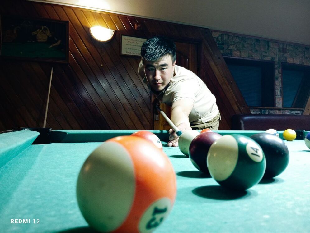  46711939  Azamat, 23 ,    