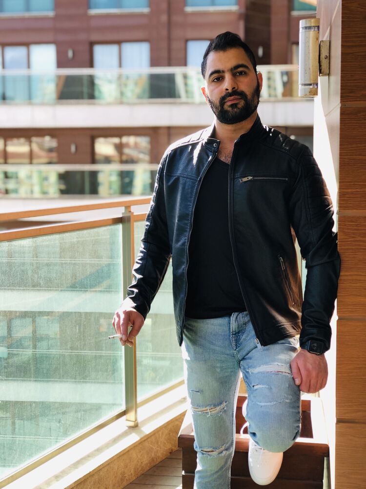  Esenyurt,   Hamid, 36 ,   ,   , c , 