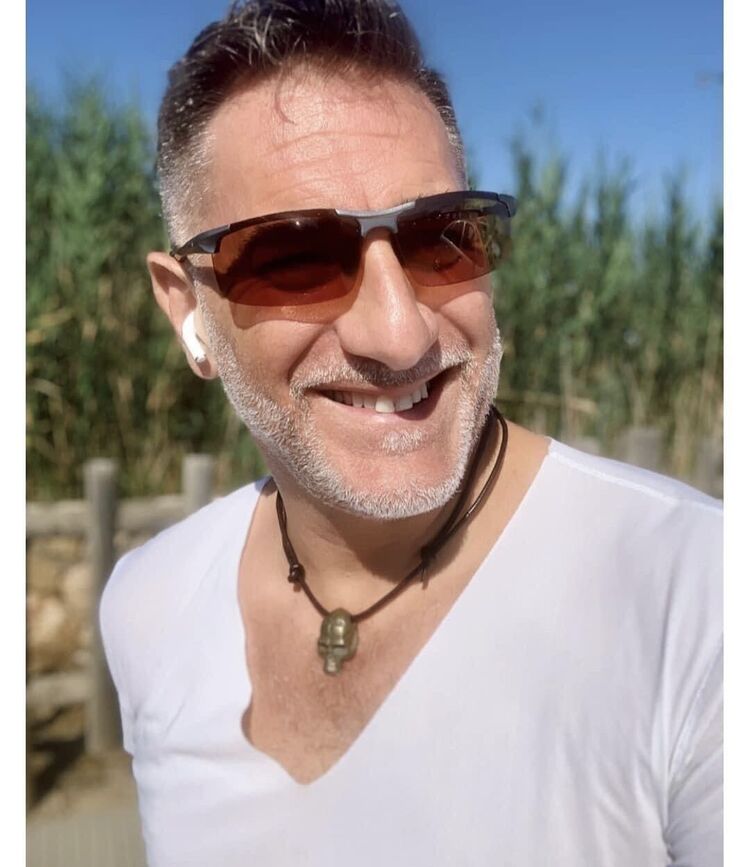  Monte,   Momo, 53 ,   ,   