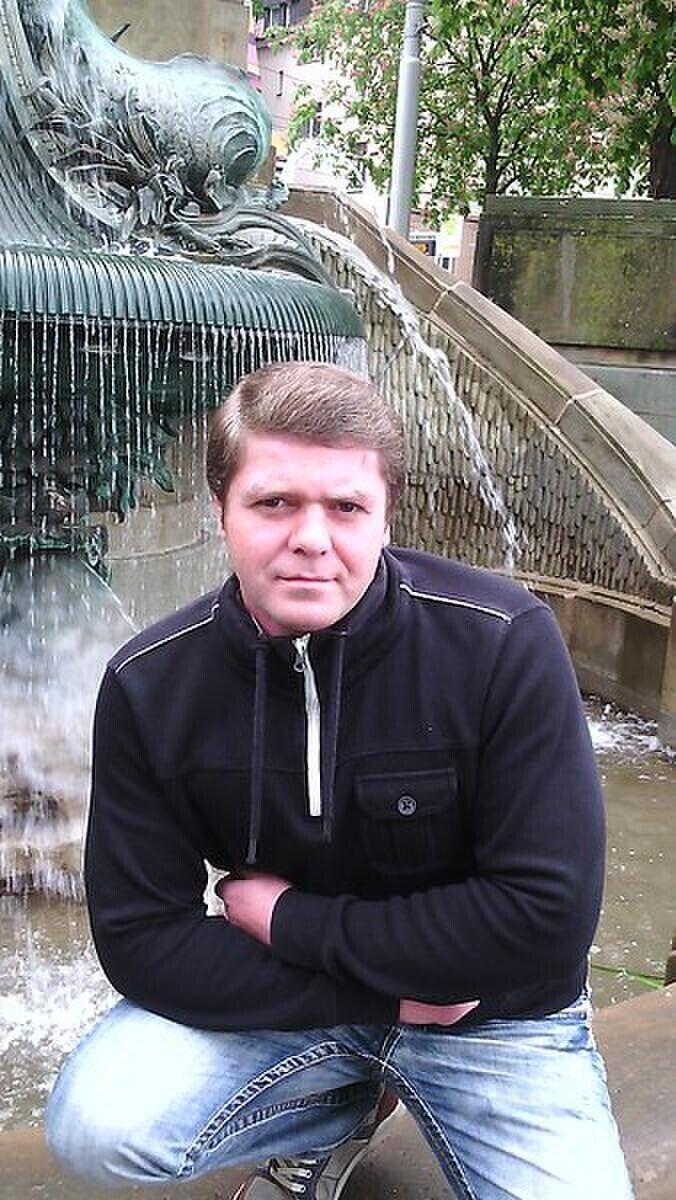  25711319  Sergej, 44 ,    Esslingen