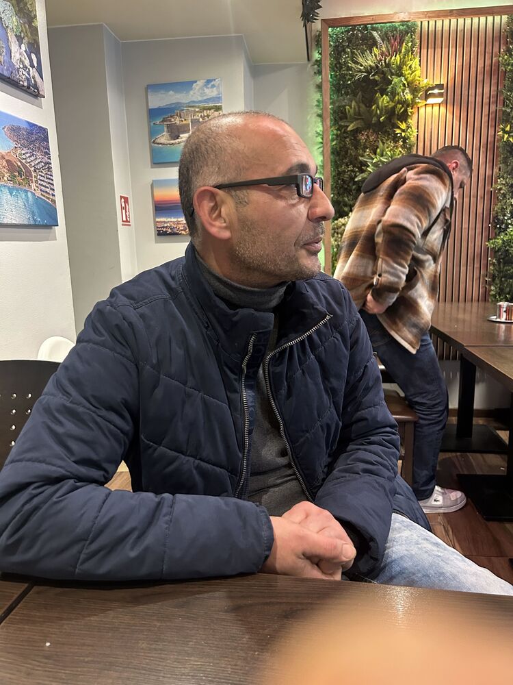  ,   Adem, 45 ,   ,   