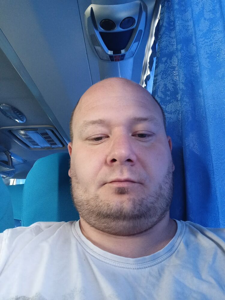  28539489  , 38 ,    