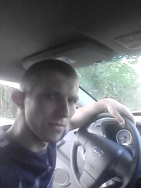  11063079  Vlad, 32 ,    