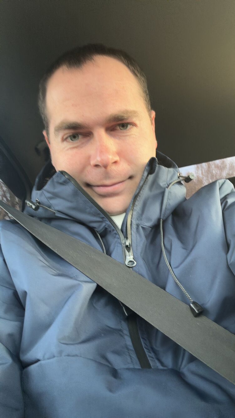  48184709  , 32 ,    