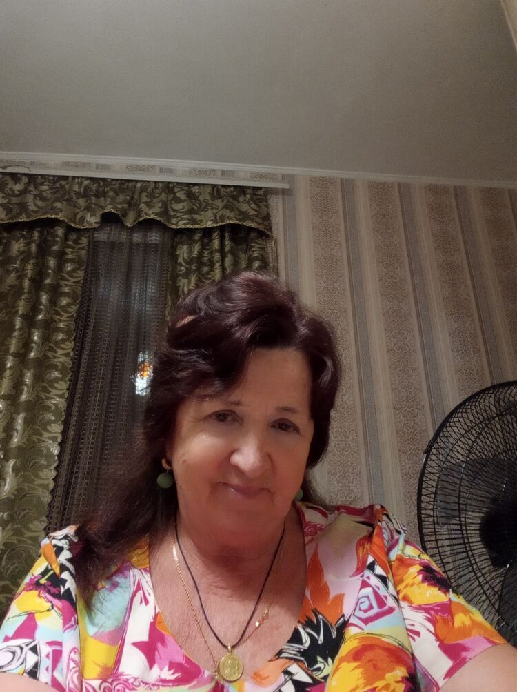  38073049  , 70 ,    