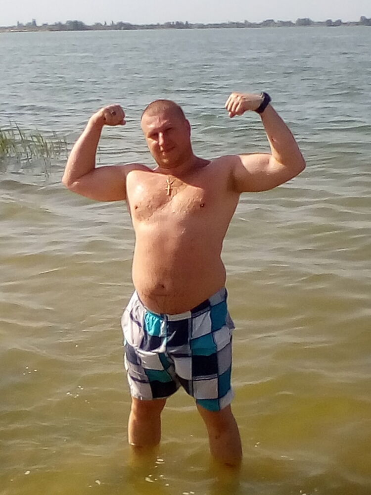  11337859  Sasha, 46 ,    