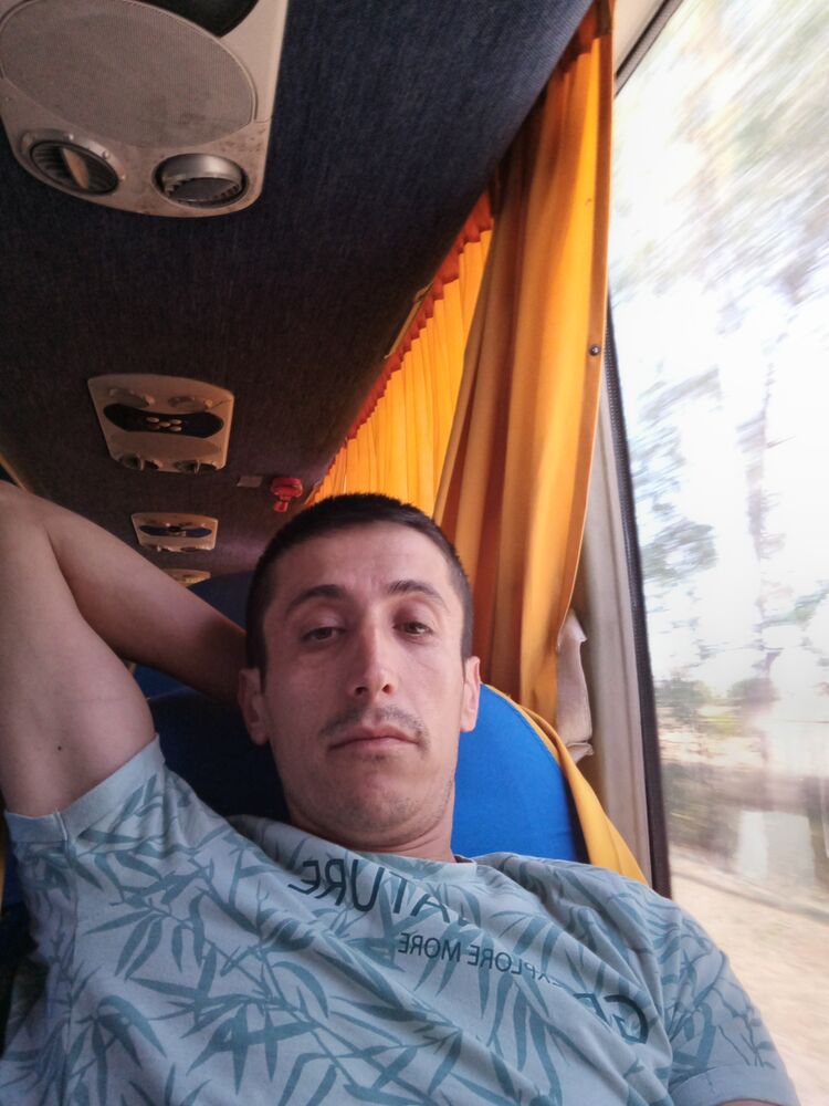  41336939  Baxti, 38 ,    