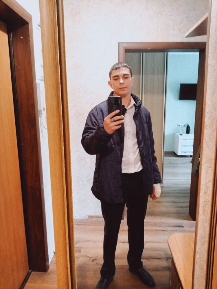  18105099  , 28 ,    