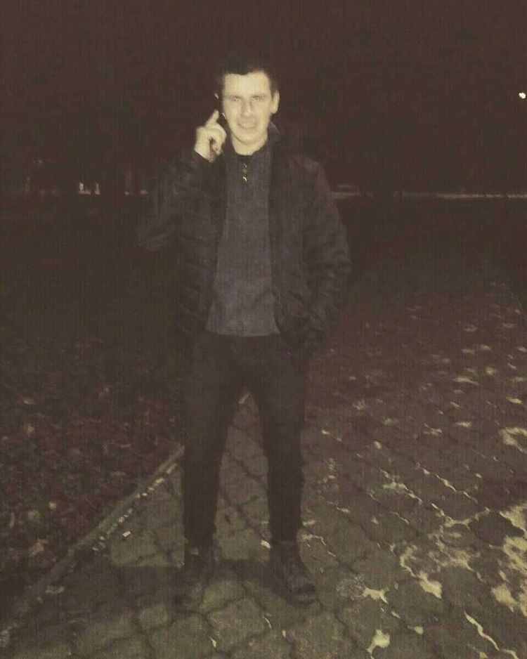  17330319  Artem, 31 ,    
