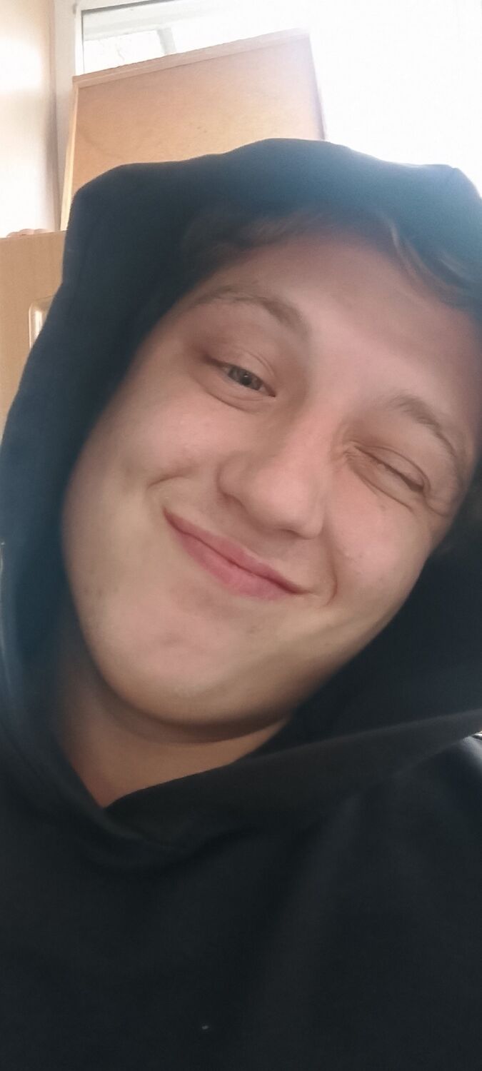  46527189  , 28 ,    