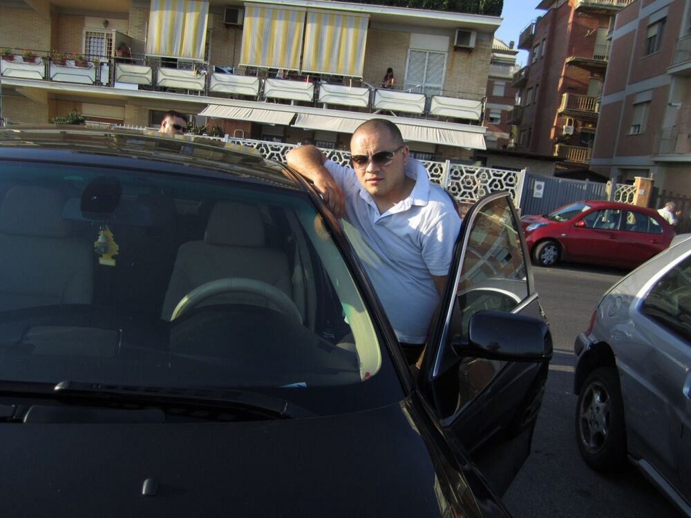  ,   Sergiu, 40 ,   ,   , c 