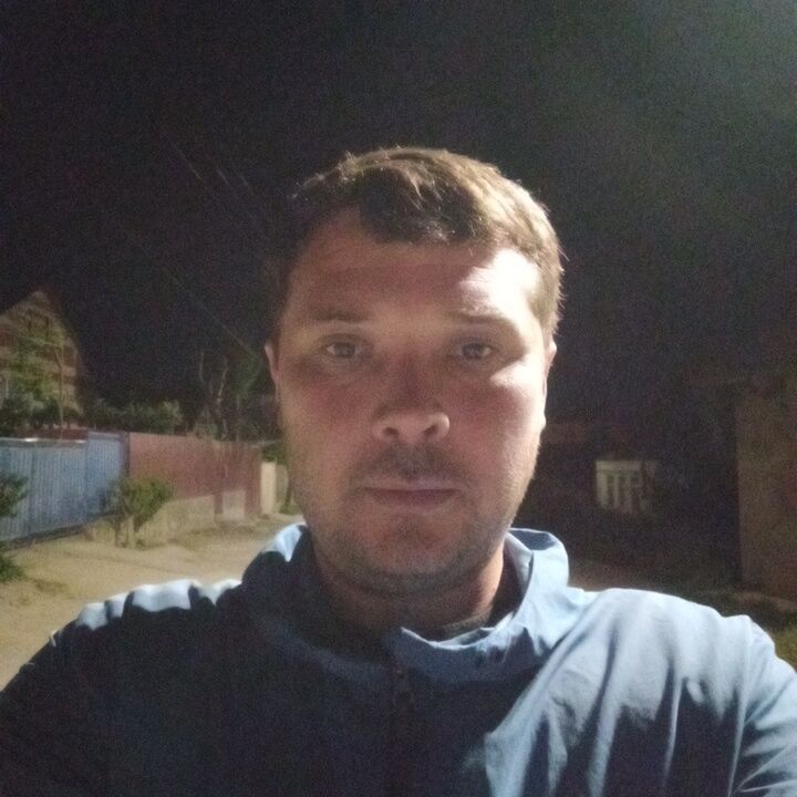  43368249  , 33 ,    