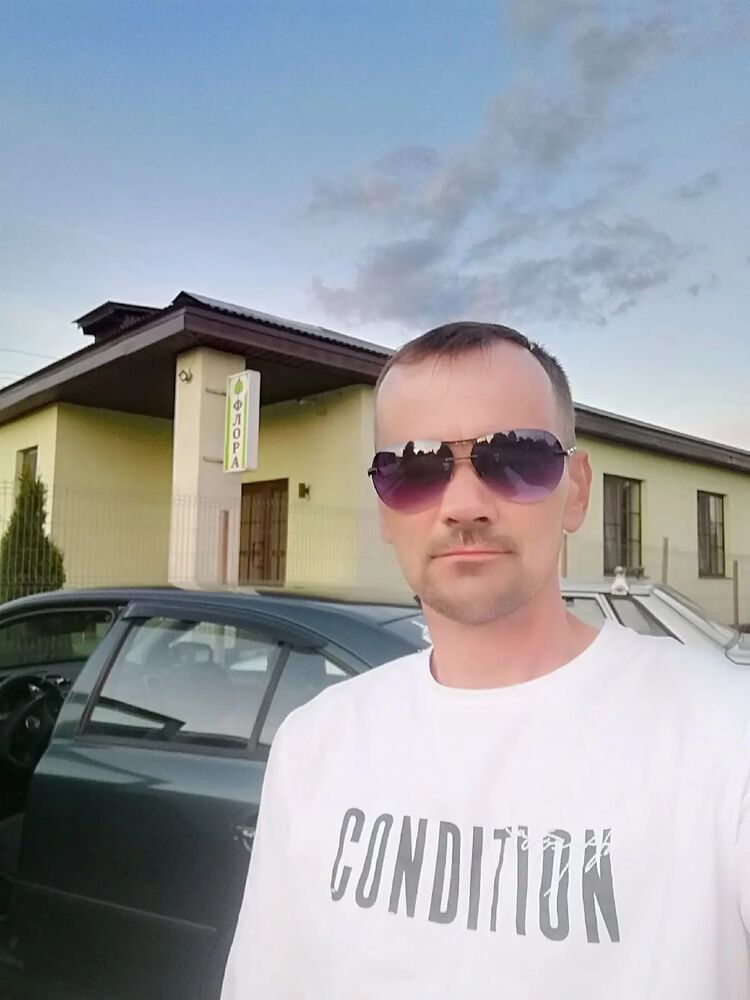  -,   Mikhail, 43 ,   ,   , c 