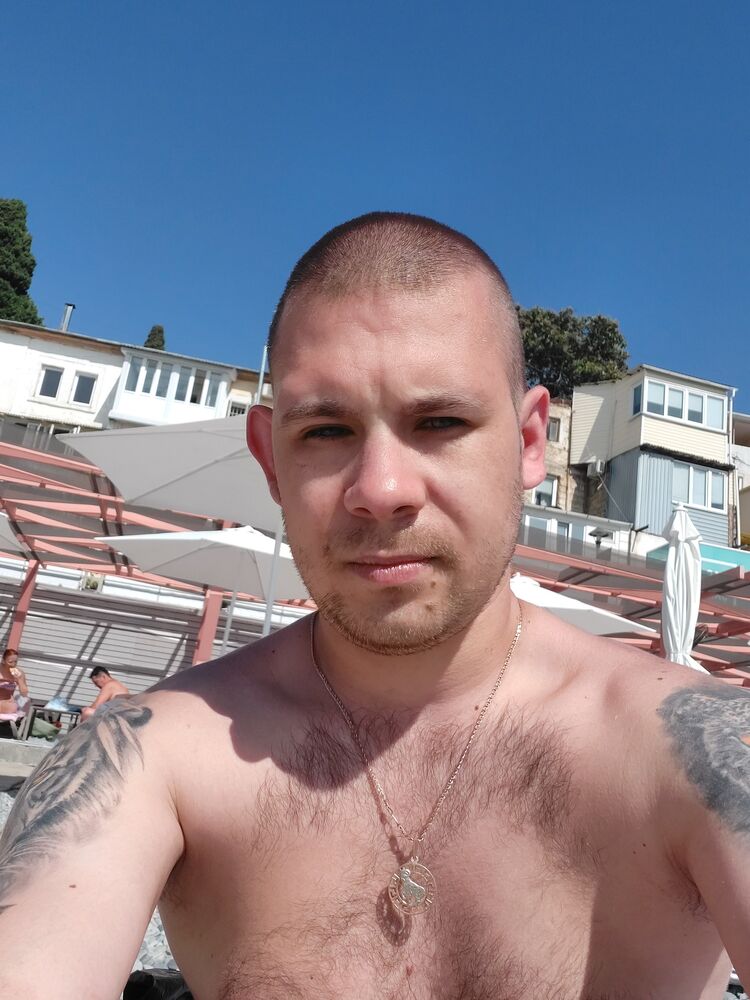  29844459  Mikhail, 32 ,     