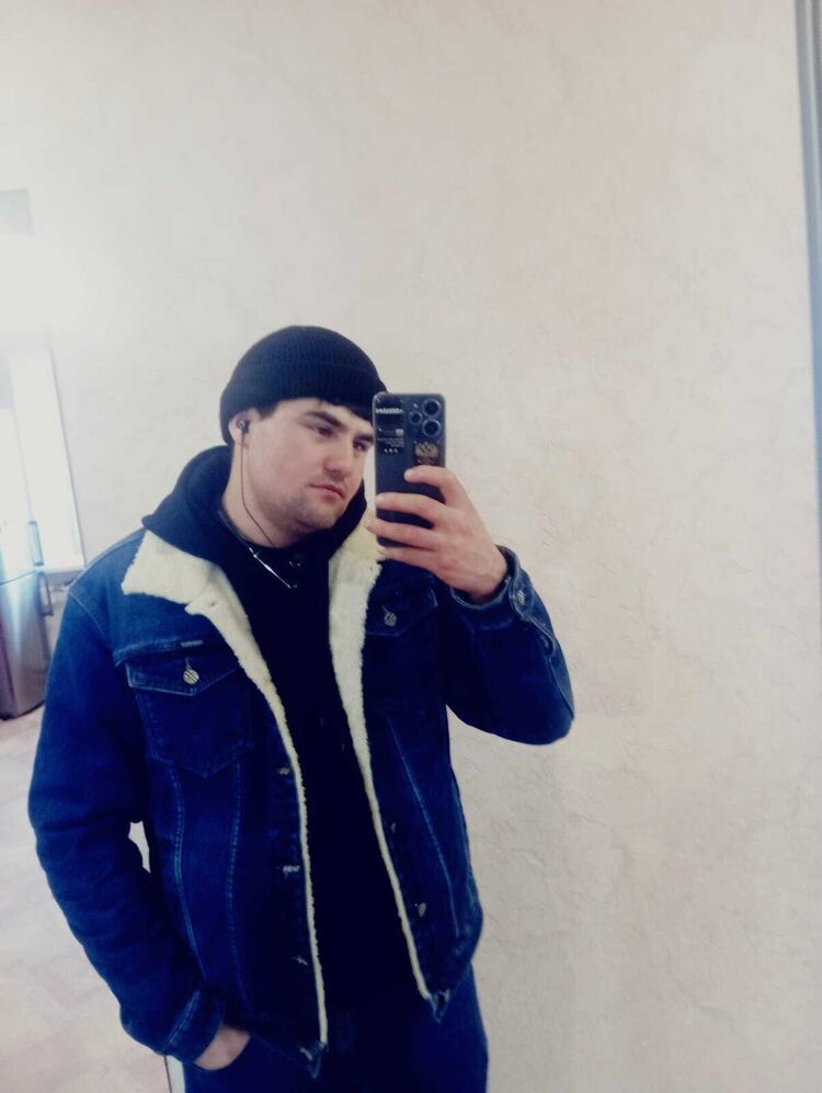  ,   Mirzo, 22 ,   ,   