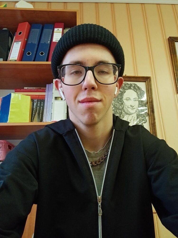  ,   Vlad, 21 ,   ,   , c , 