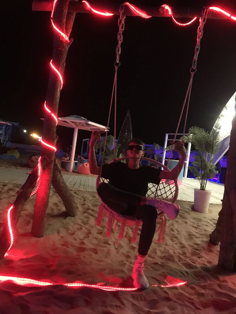 ���� 38050379 ����� Azicik, 21 ���, ���� ���������� � �����