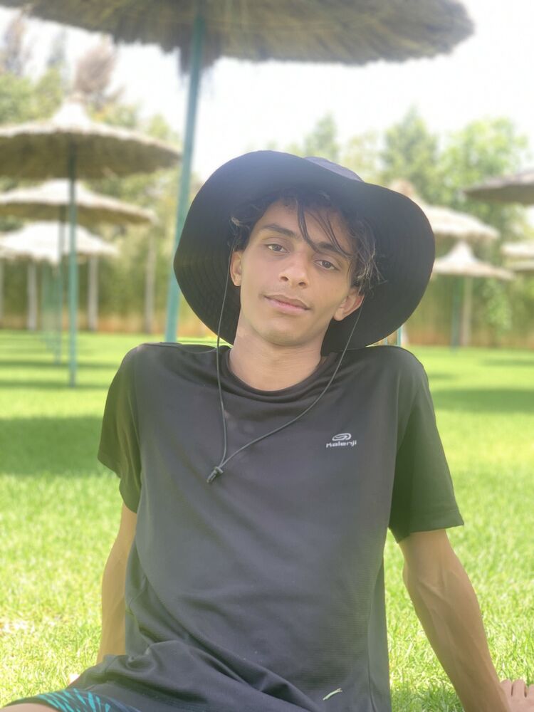  ,   Yasser, 21 ,   ,   , c 