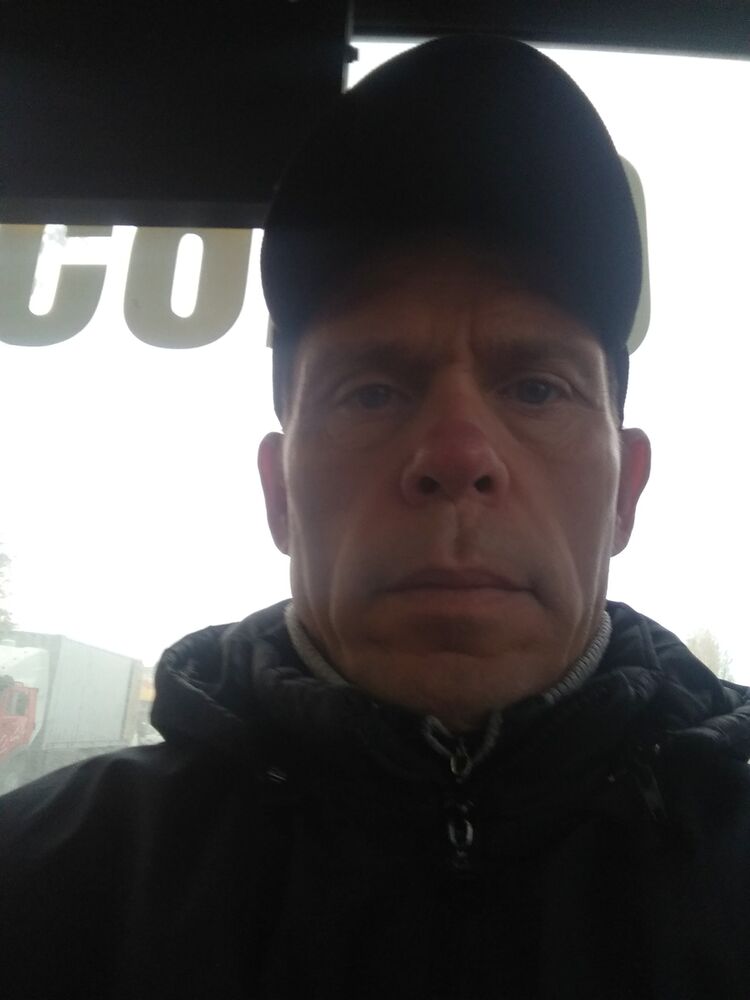 30418679  Denis, 45 ,    