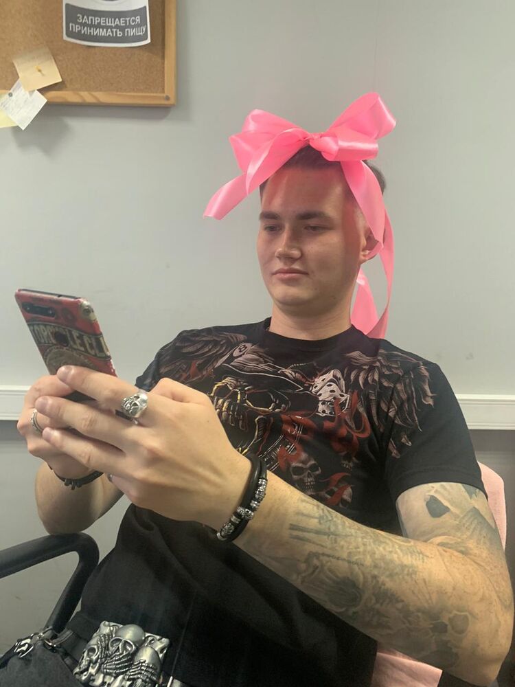  47178849  Oskar, 27 ,    