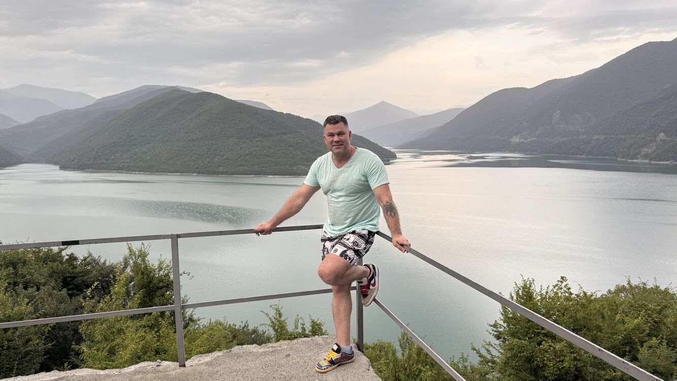  54717229  PoZitiFF, 42 ,    