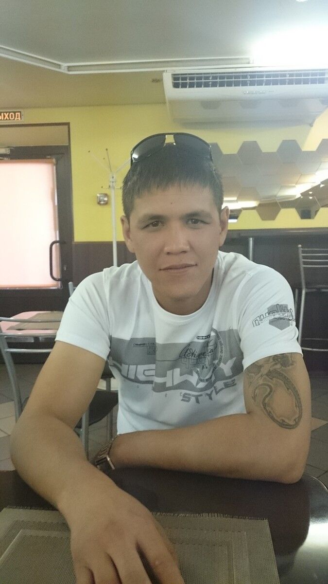  6508089  Kairat, 40 ,    