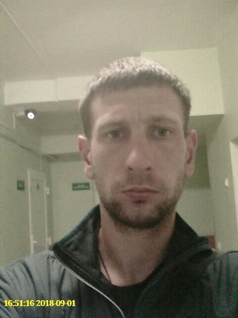  -,   Ivan, 37 ,   