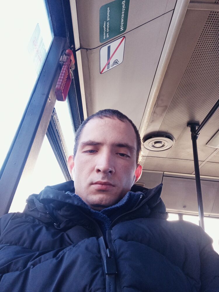  34570489  , 32 ,    