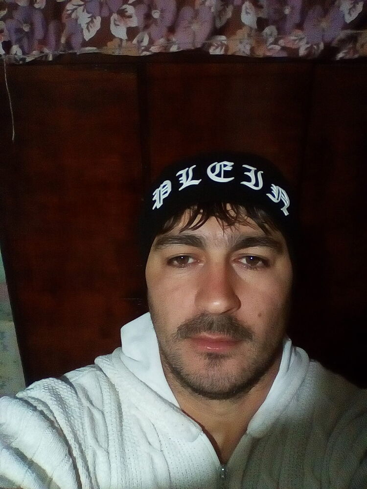  ,   Emin, 43 ,   ,   , c 