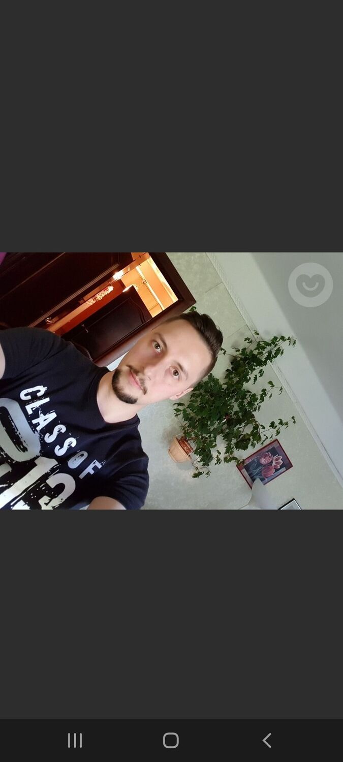  28568279  , 35 ,    -