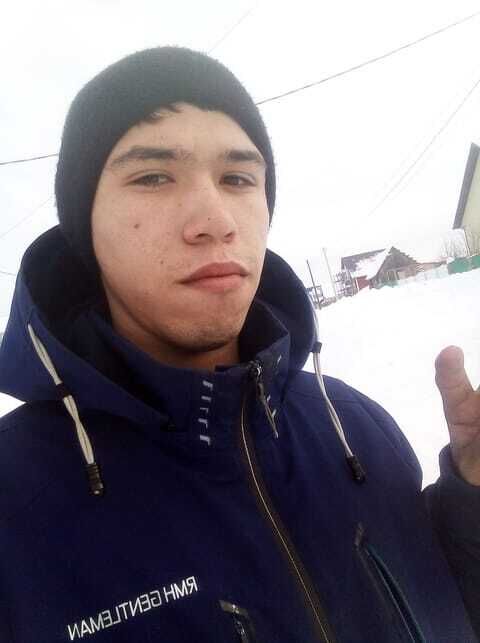  51366319  Vladimir, 23 ,     