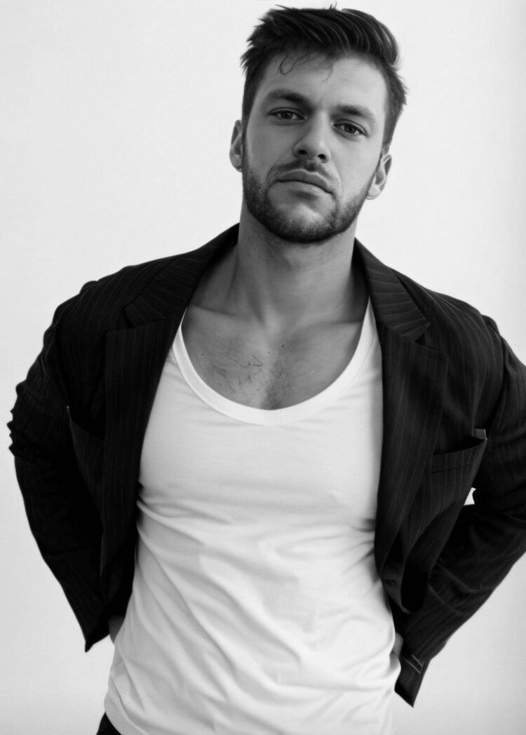  ,   Vladyslav, 32 ,   ,   , c 