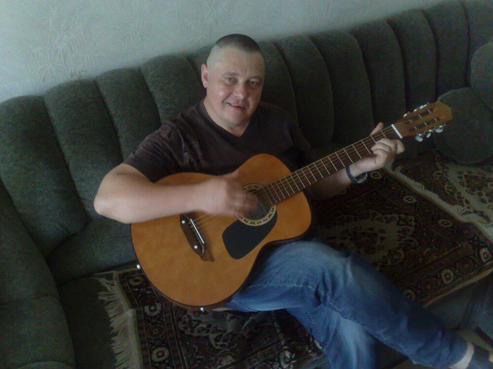  24542509  Stanis, 63 ,    
