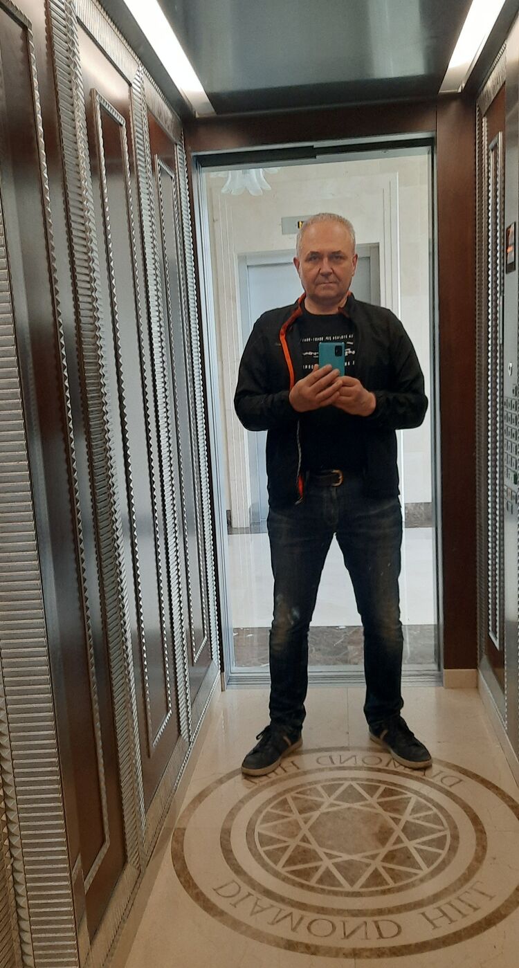  42495159  , 53 ,    