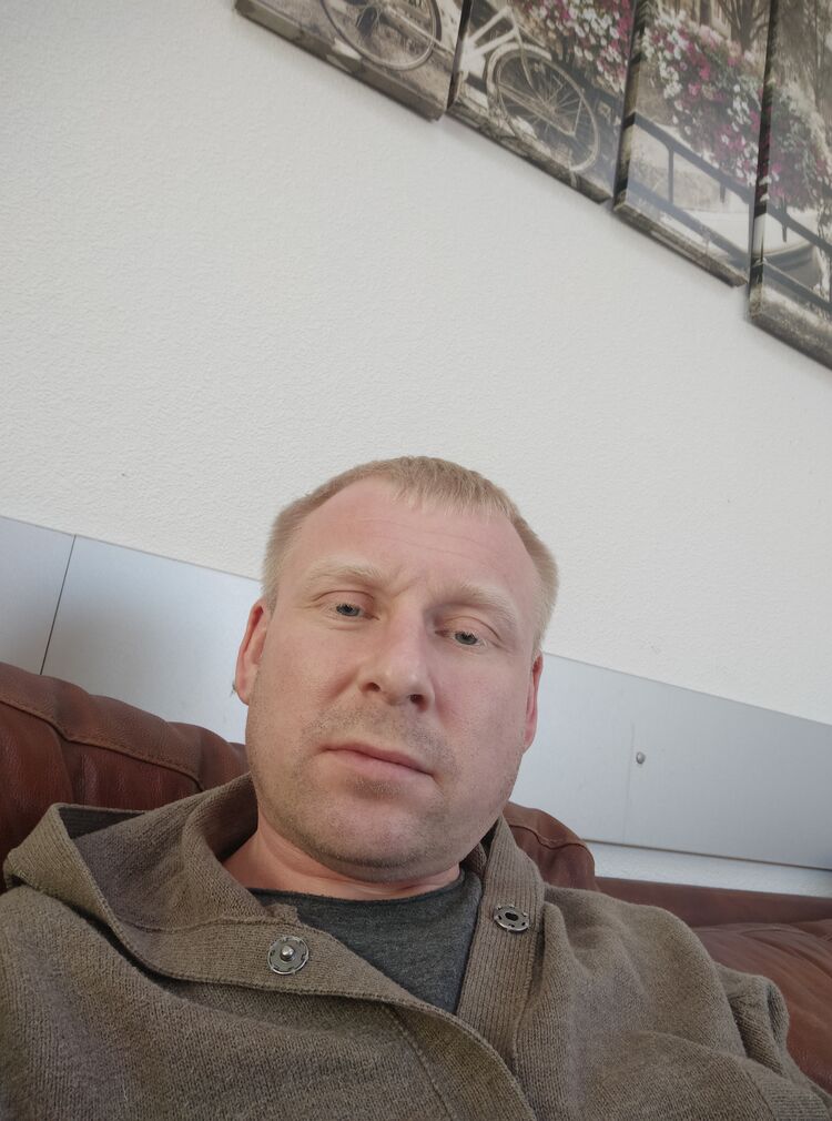  42926379  , 40 ,    