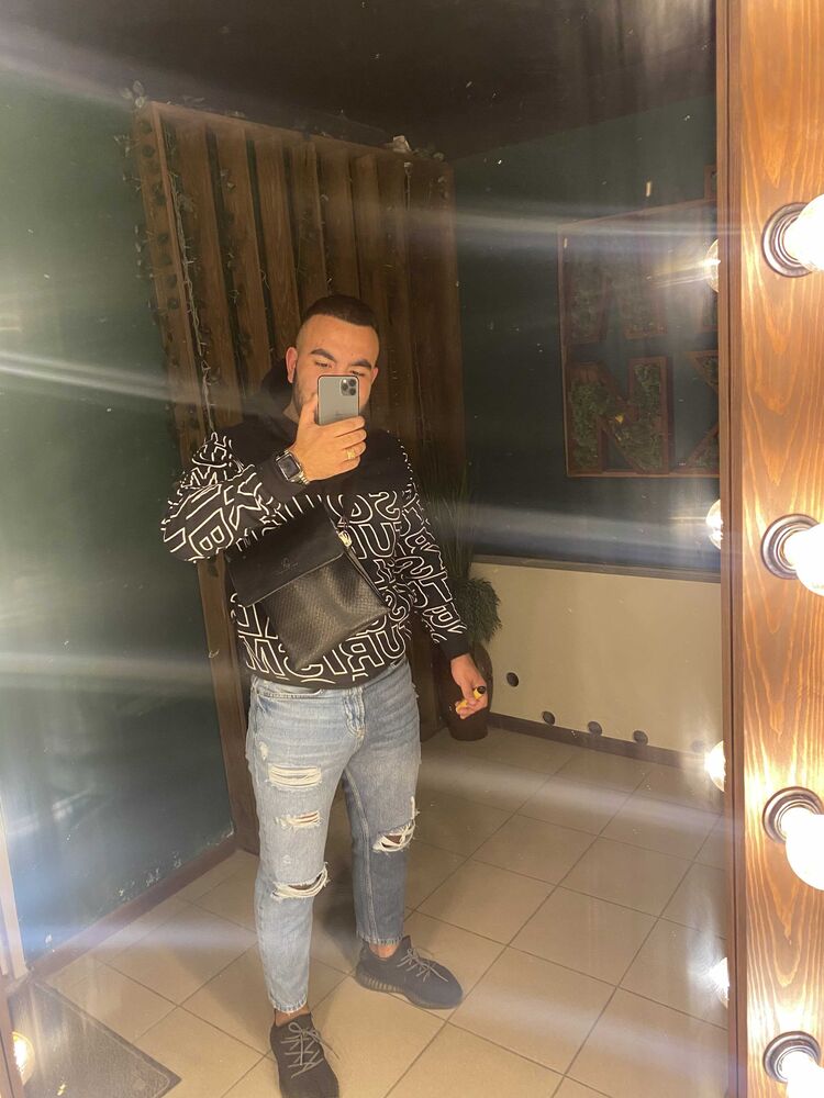  ,   , 27 ,   ,   