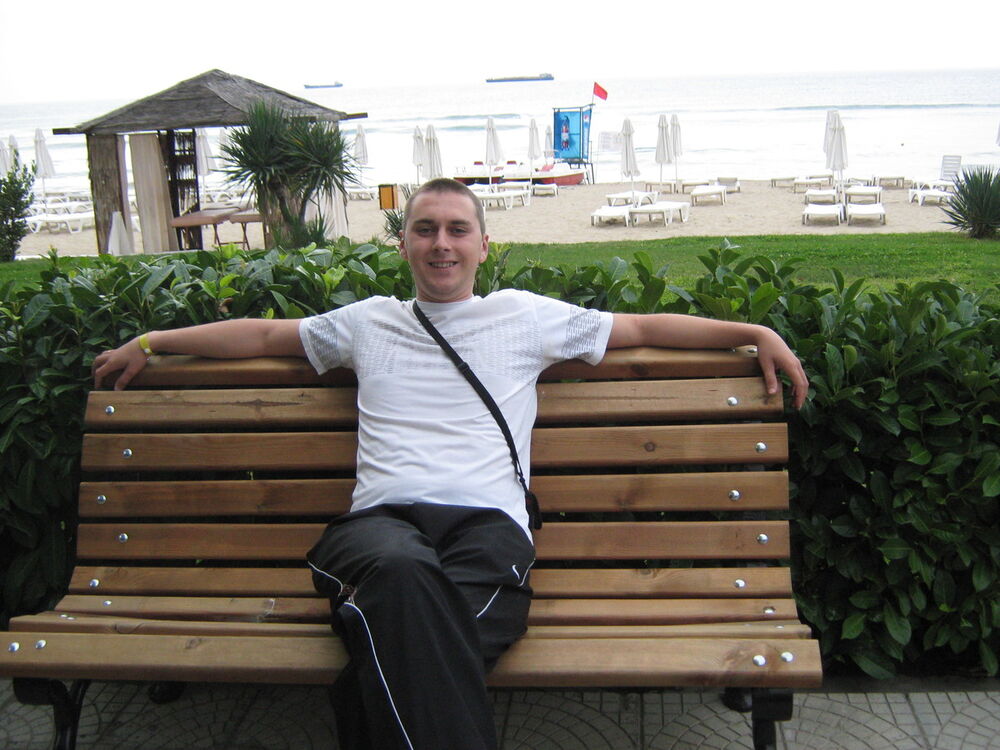  ,   Sergiu, 42 ,   , 