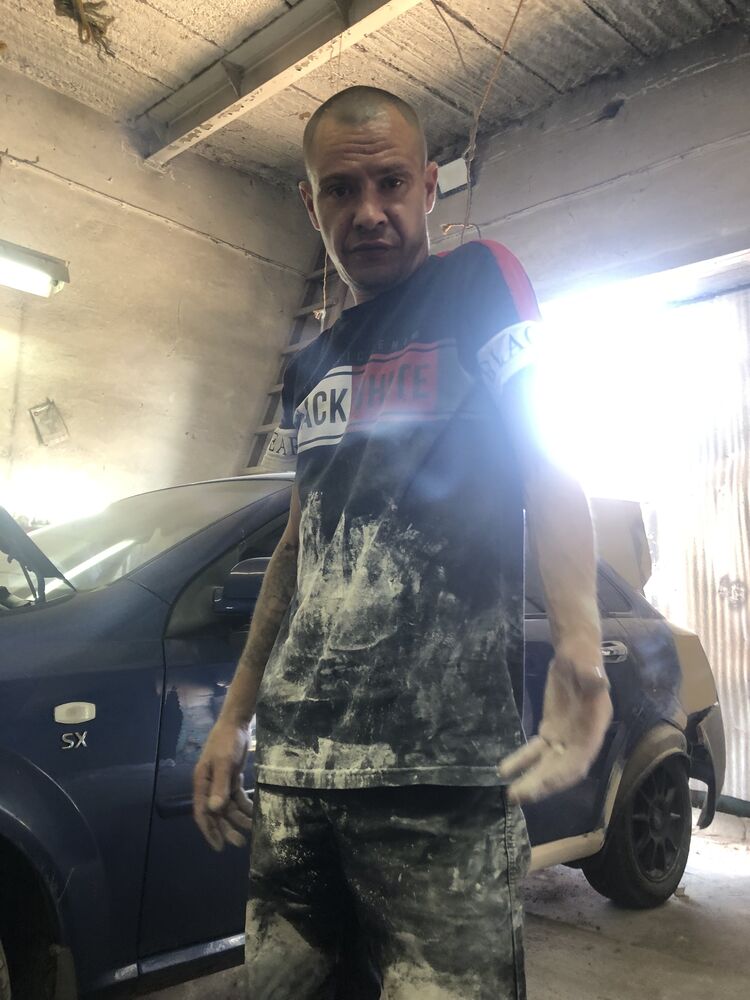  46216239  , 33 ,    