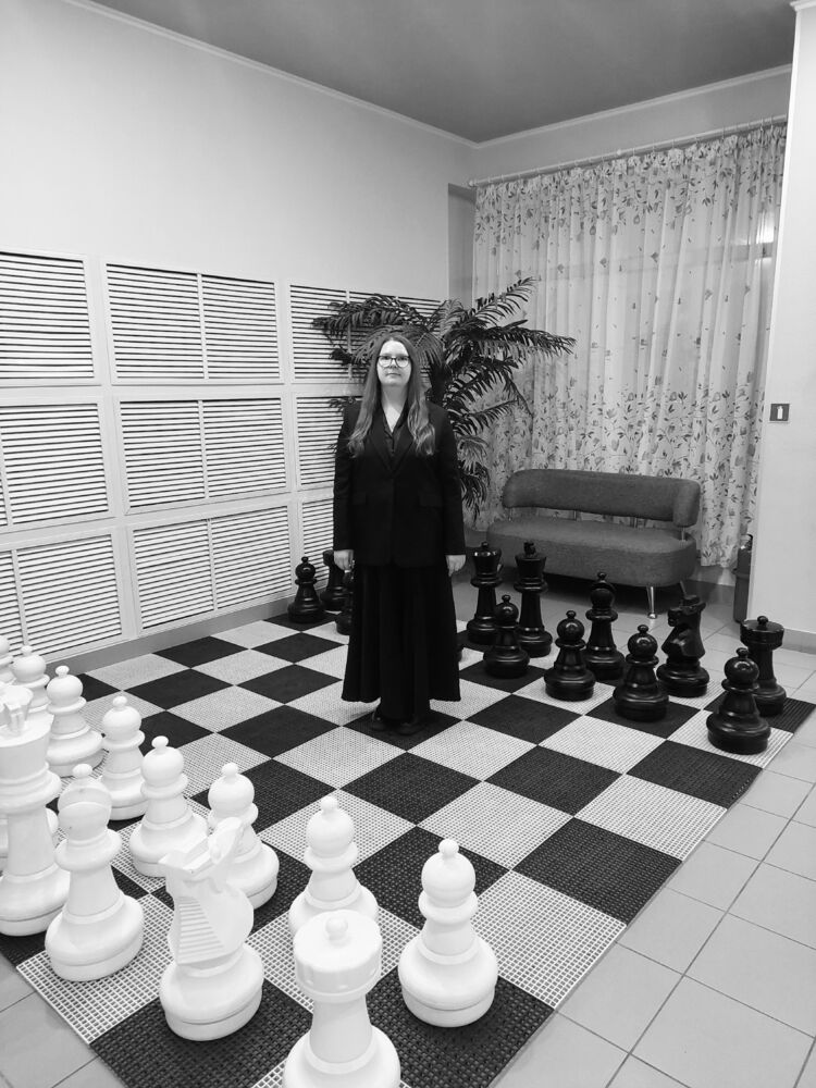  54676269  Irina, 28 ,    