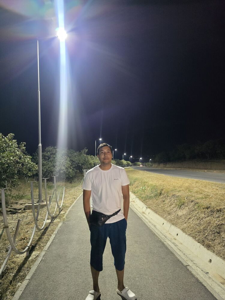  52689379  , 28 ,    