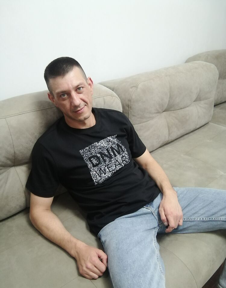  52324369  A, 38 ,    