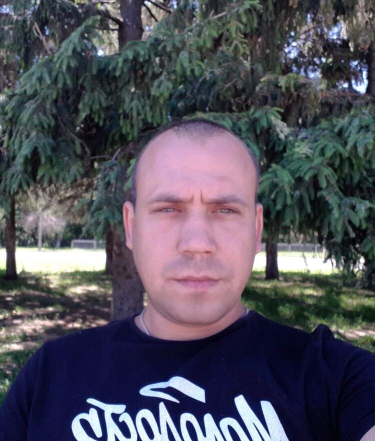  28422789  ˸, 32 ,    