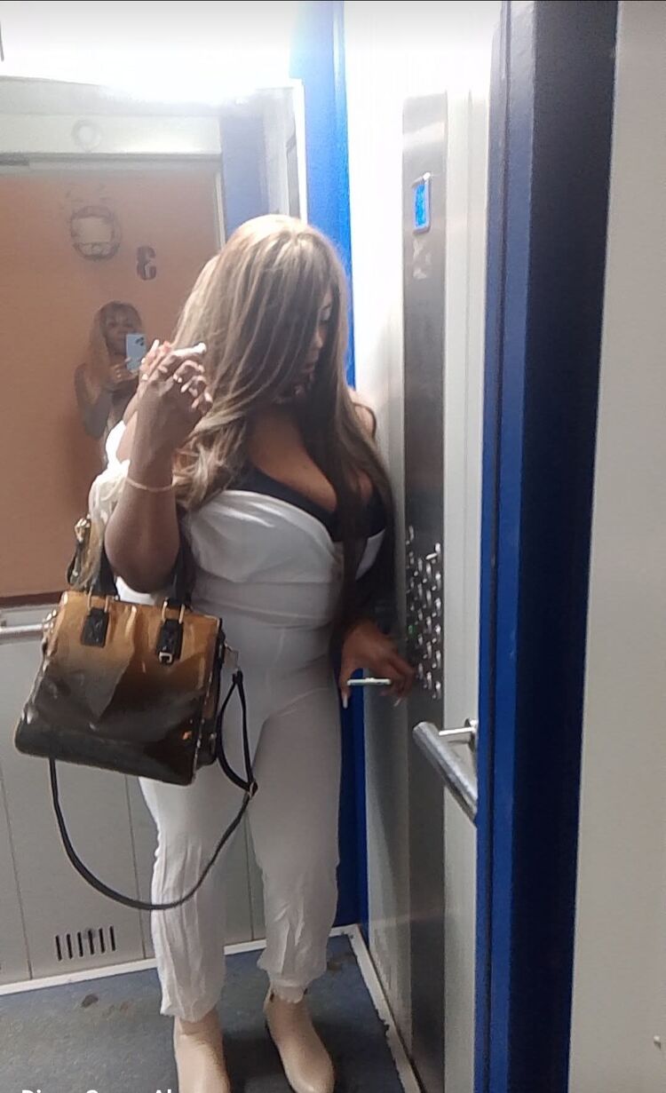  ,   Ayamey, 38 ,   ,   