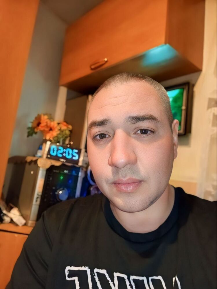  46740699  , 41 ,    